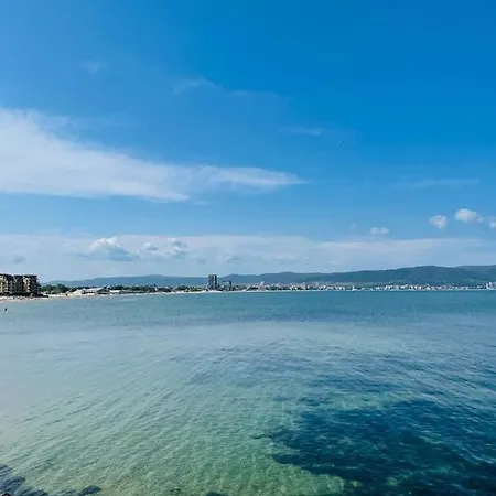 Paradiso, Nessebar, First Line From The Sea 아파트 *